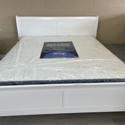 WHITE KING BED WITH MATTRESS 