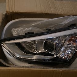 Hyundai Santa Fe Headlight 