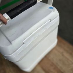 30quart igloo cooler uv protected casing