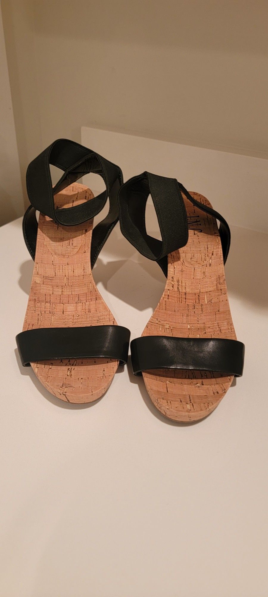 NEW INC Black Wedge Heel/sandal