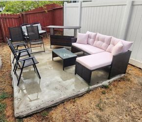 Large Patio set Like New!