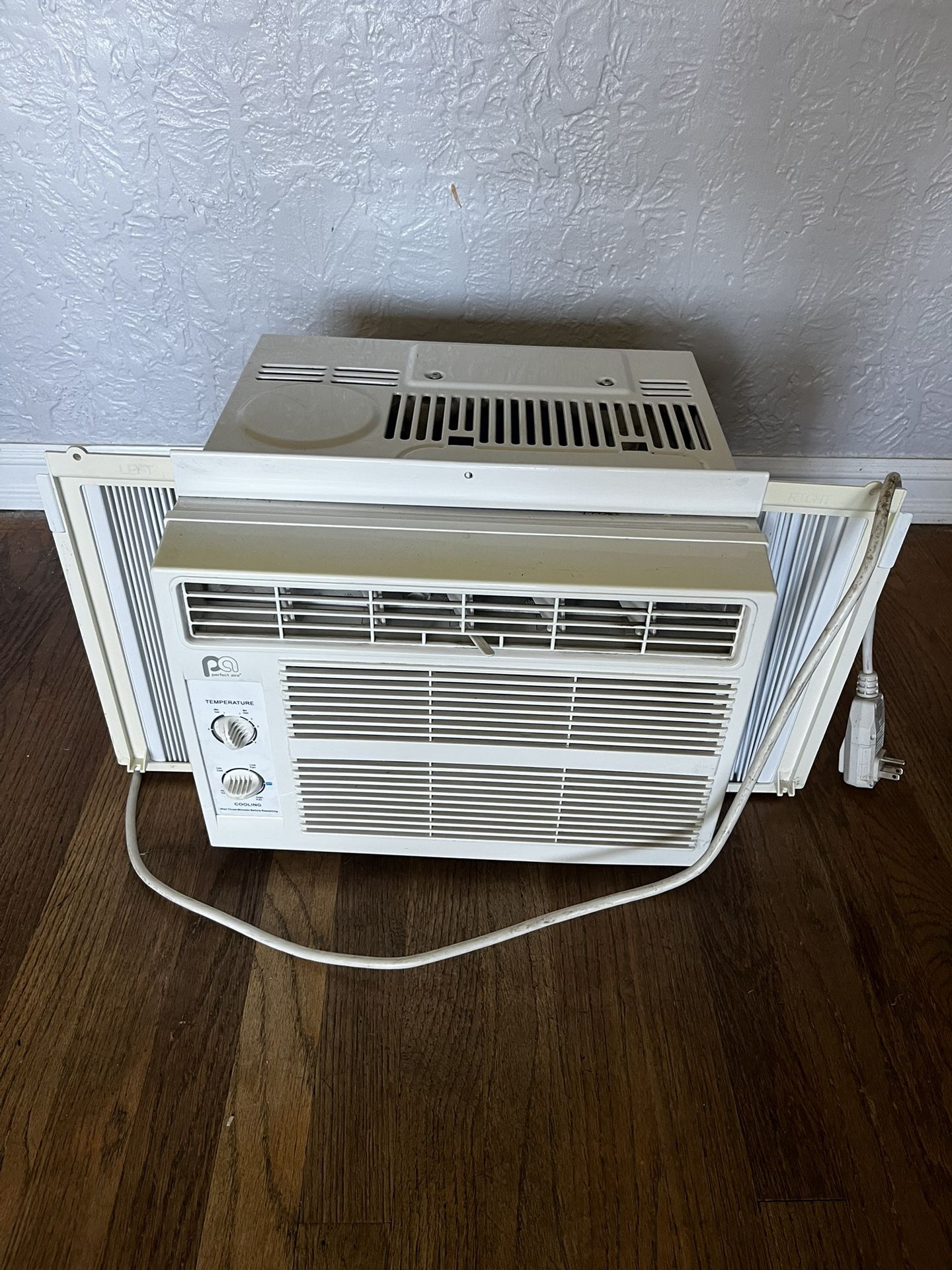 Perfect Aire 5000 BTU Window AC Unit