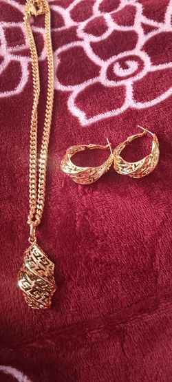 Necklace and Earrings Set