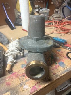 Regulator Valve. Wilkins 2-600XL, 2-inch reducing valve