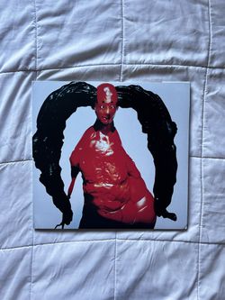 ARCA MUTANT VINYL RED