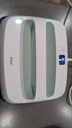 Cricut EasyPress SE heat transfer machine