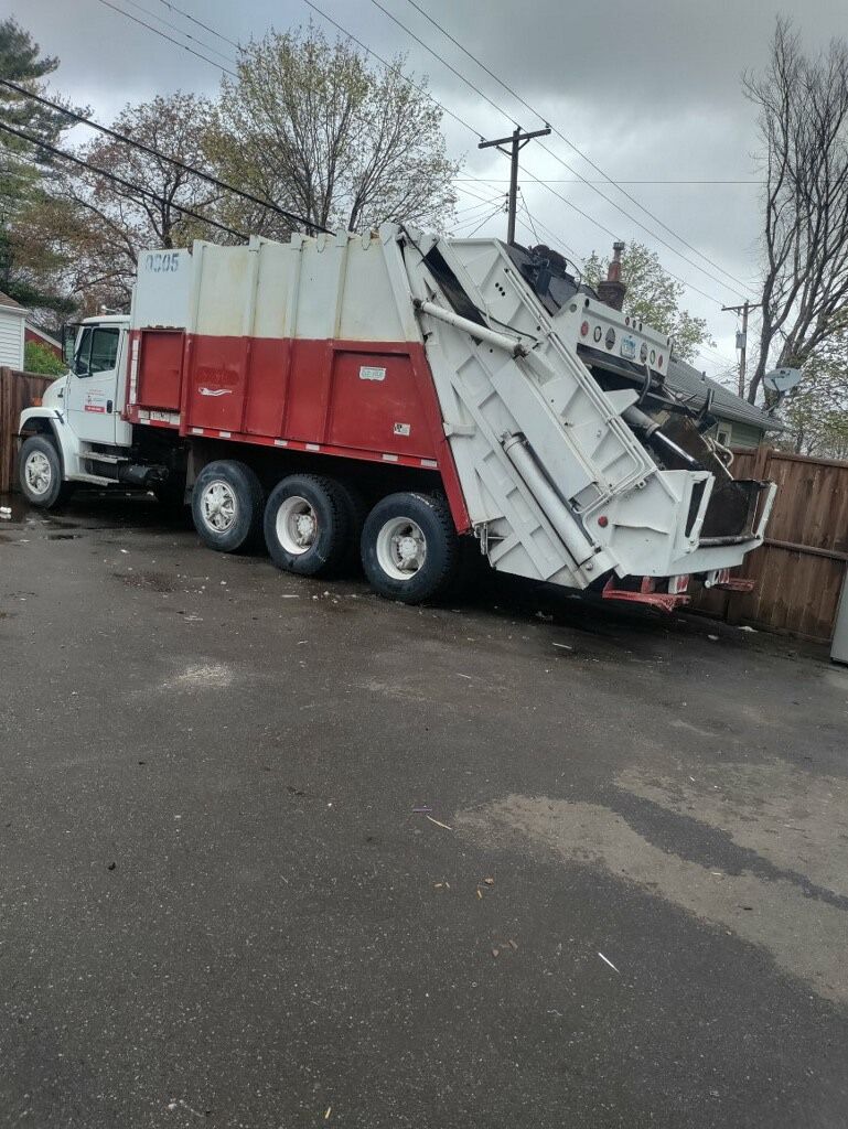 94 International Freightliner Garbage Truck