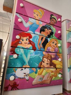 Princess Dresser
