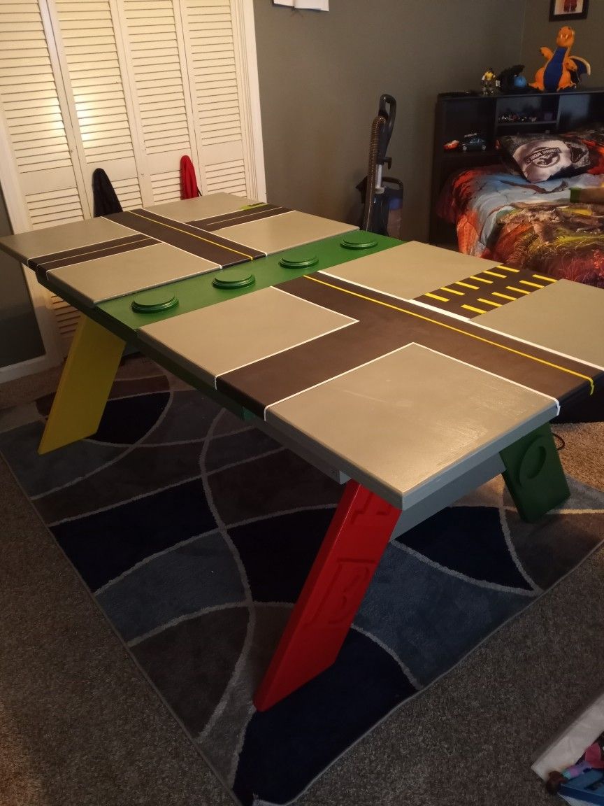 82" Lego Table