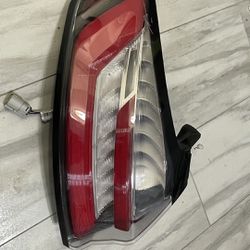 2019-23 Ford Edge Driver Tail Light 