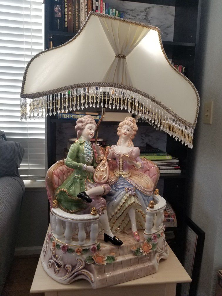 Capodimonte Lady And Gentleman Vintage Lamp 