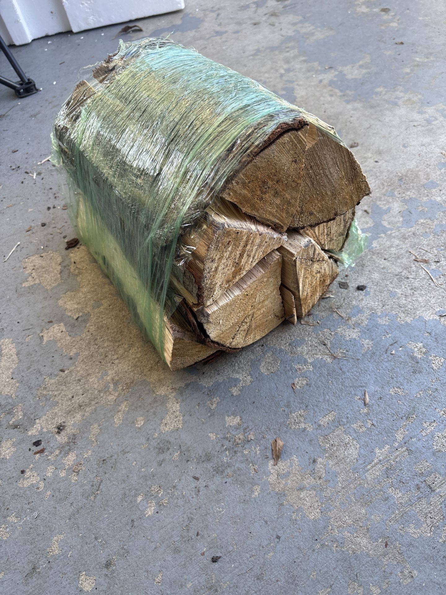 Seasoned Mixed Hardwood Firewood – Ready to Burn!