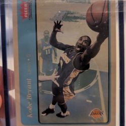 2004-05 Fleer Tradition Kobe Bryant Blue #126