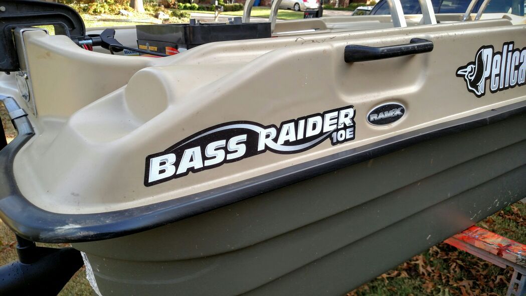 Pelican Bass Raider for Sale in Tulsa, OK - OfferUp