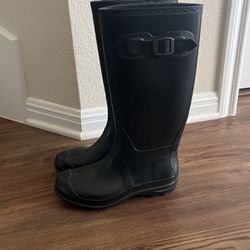 Kamik Tall Rain Boots Size 7  