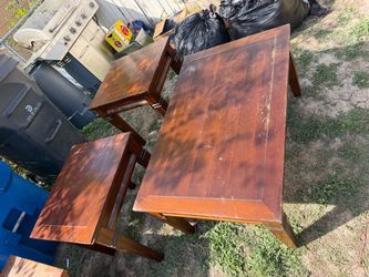Coffee table set