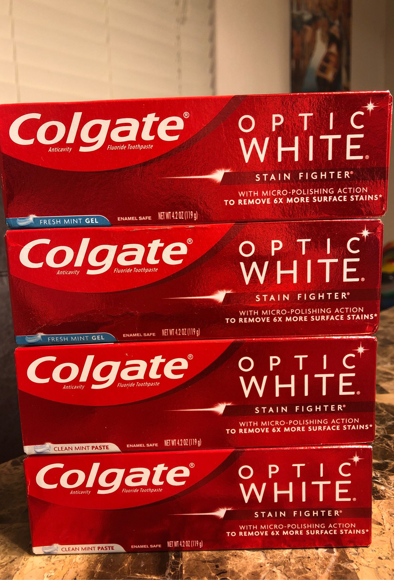 COLGATE OPTIC WHITE TOOTHPASTE