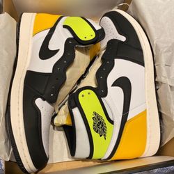 Jordan 1 Volt Gold 