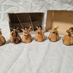 Wooden Mini Angels Choir (6 Pieces) Pre-owned Excellent Condition 