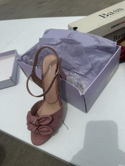 Women’s Shoes