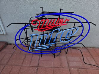 Neon light (MILLER LITE)