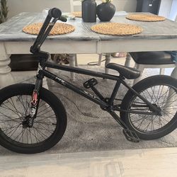 Cult 20” BMX Bike Signed By Billy Perry
