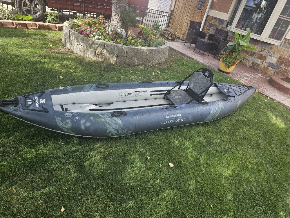 Aquaglide Blackfoot Angler 130, Fishing Kayak