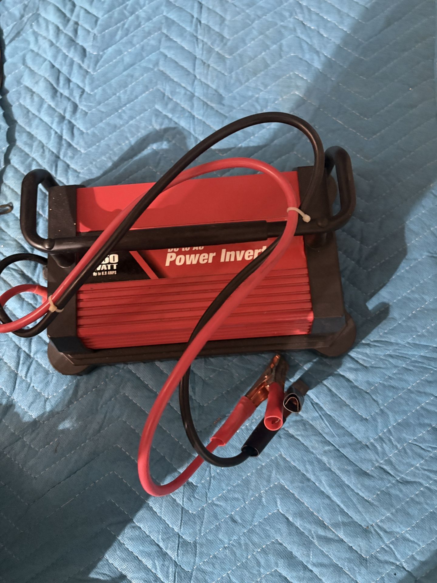 New Husky 750 Watt Power Inverter