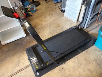 Deer Run Folding Treadmill