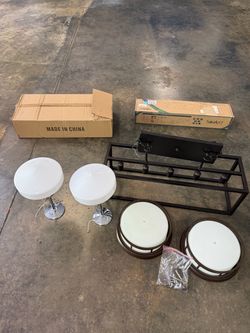 Huge lot of light fixtures/sconces