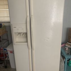 Kenmore Refrigerator 