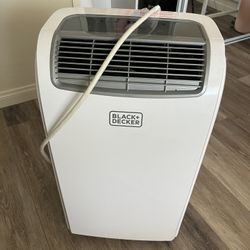 Portable air Conditioner (Brand new!!) 