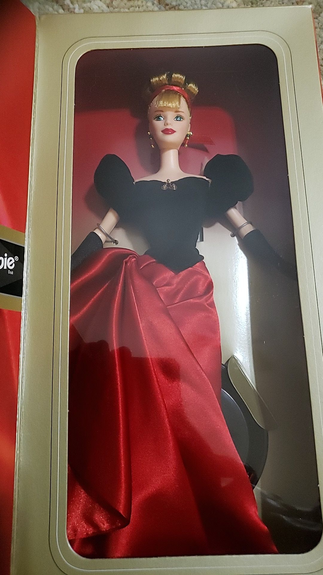 NIB WINTER SPLENDOR BARBIE 1998