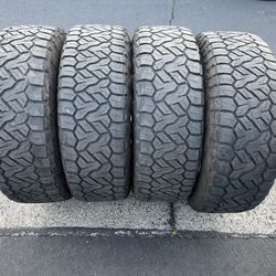 (4) 275/70R18 Nitto Recon Grappler A/T
