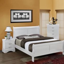 WHITE FULL Size bedroom set includes full bed, dresser, mirror and nightstand. 