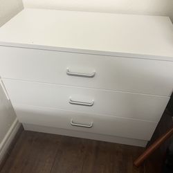 White 3-Drawer Dresser 26*13*21 inch