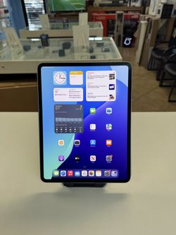 iPad Pro 13inch M4 Silver WiFi & Cellular Unlocked New with Apple care plus