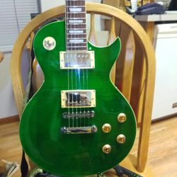 Beautiful Setup Just Had The Strings Replaced With Jazz Blues USA And A Humbucker And Action Adjustment
