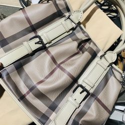 Burberry bag/purse 