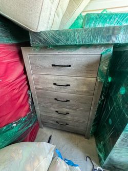 Gray Dressee