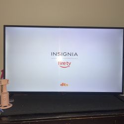 42 inch Insignia Smart TV 