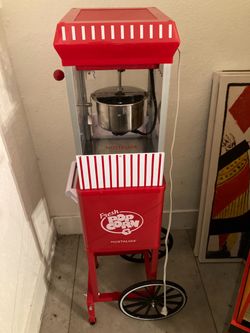 OLD  FASHION  POPCORN  MACHINE
