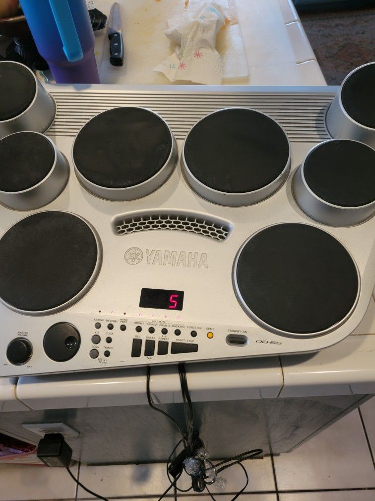 Yamaha DD-65 Digital Drum Kit – Complete Set w/ Pedals & Power Supply