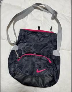 Nike crossbody