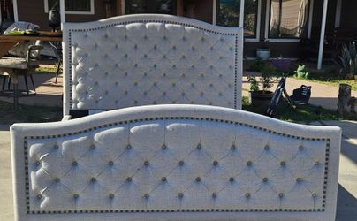 Thomasville Queen Upholstered Bed Frame – Tufted Beige w/ USB Ports