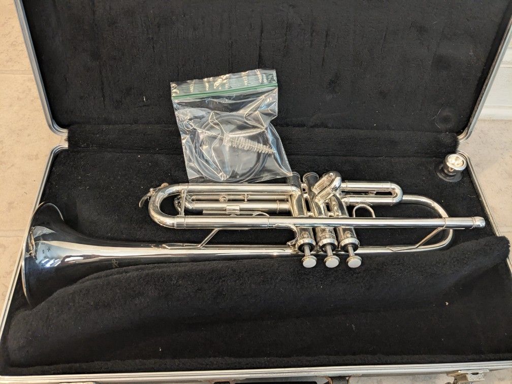 Classic Hawk Silver Trumpet