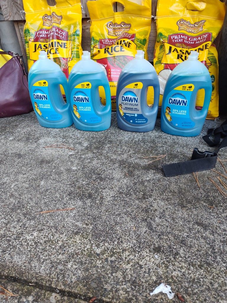 4 x 70 fl oz dawn dish soap $30