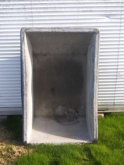 Concrete/Motar mixing tubs