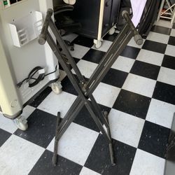 Keyboard Stand/DJ Stand