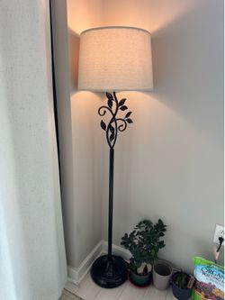 Floor lamp